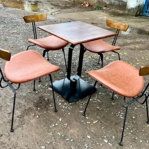 Ghế sắt bọc nệm tt40