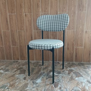Ghế sắt bọc nệm caro sk38