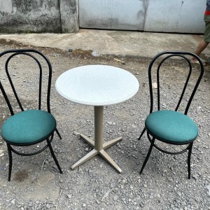 Ghế thonnet khung sắt bọc nệm xtt45
