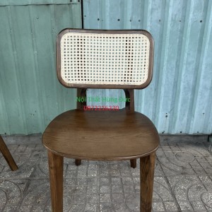 Ghế gỗ cafe tựa đan mây